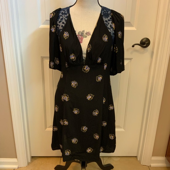 NWT Free People Mockingbird mini lace inset sz 6 - Picture 3 of 7